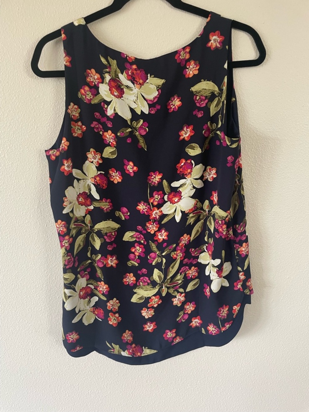 Chico's Navy Floral Sleeveless Camisole